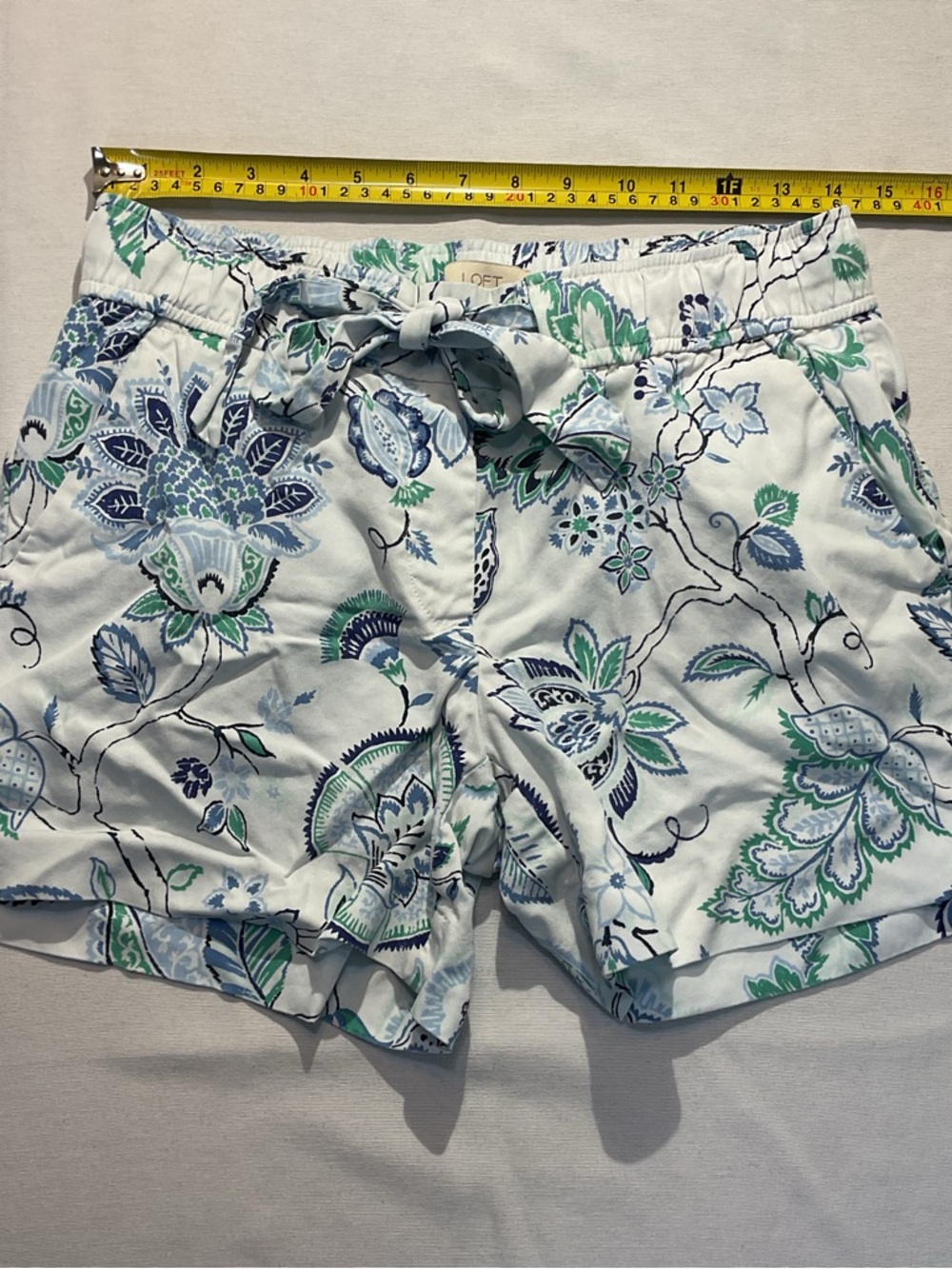 LOFT Outlet Tropical Tie Front Shorts Blue/Gree Floral Print Size 4 Pockets - Picture 5 of 7